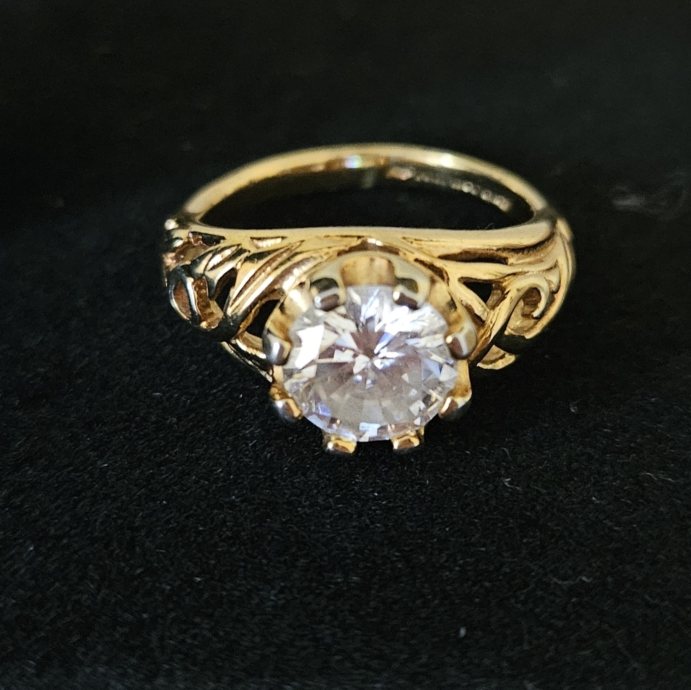 Vintage Lind sz 7 gold plated cocktail ring